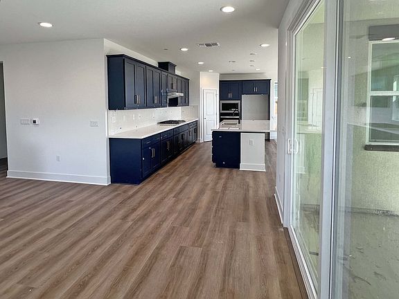 4th image of 3134 Bosworth St