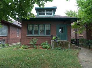 7525 N Ridge Blvd, Chicago, IL 60645