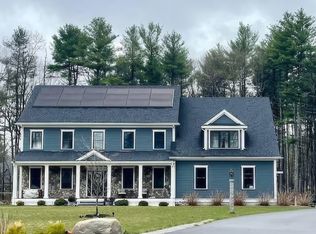 4 Hummingbird Ln, Westford, MA 01886