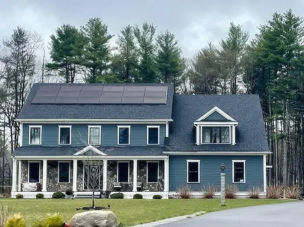 4 Hummingbird Ln, Westford, MA 01886