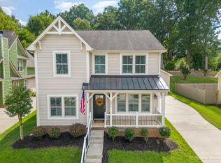 8236 Dumphries Dr, Huntersville, NC 28078