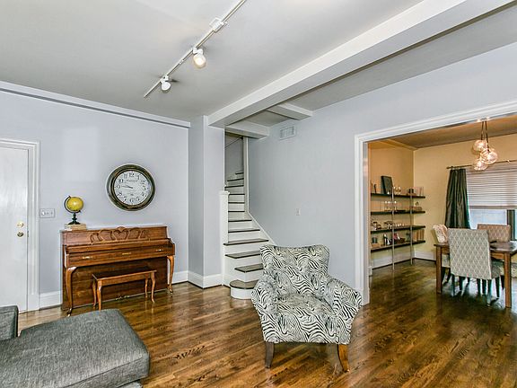 4th image of 4943 Laclede Ave #2