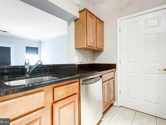 4th image of 4550 Strutfield Ln APT 2216