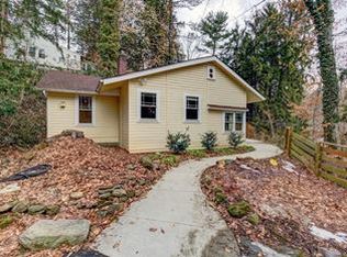 131 W Possum Hollow Rd, Rose Valley, PA 19086