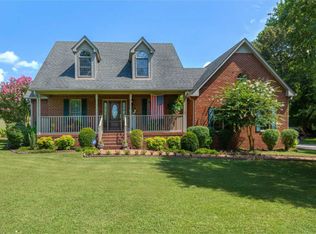 4368 Old Coopertown Rd, Springfield, TN 37172