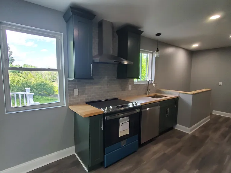 2570 Graffenburg Rd — Photo 34