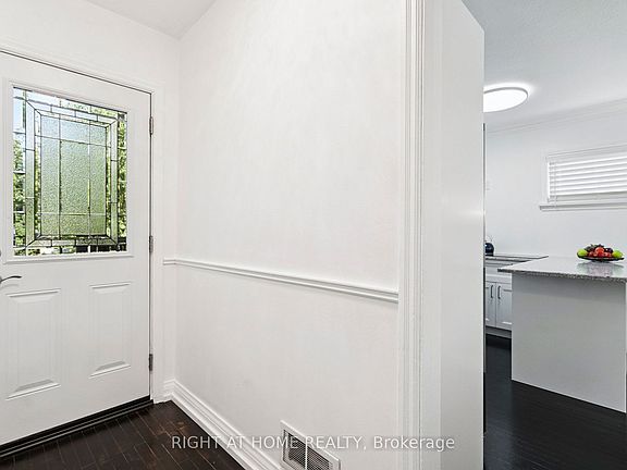 3rd image of 105 Glenridge Ave