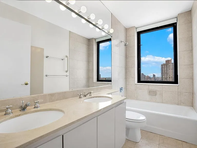 330 E 75th St #39B — Photo 12