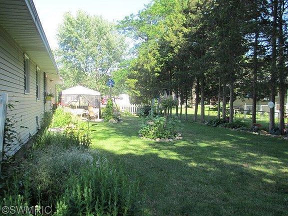4th image of 14612 Venessa Ave