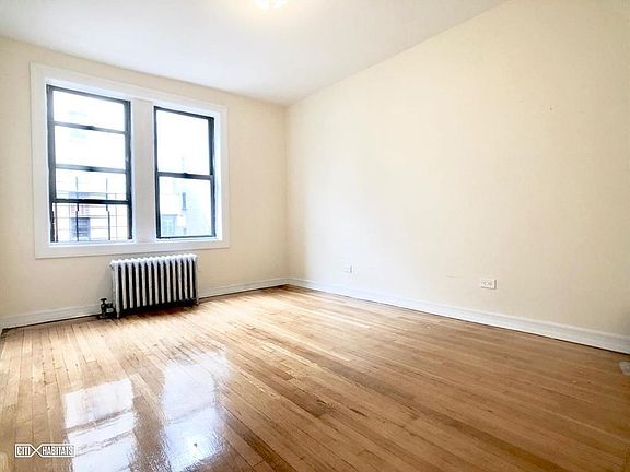3rd image of 220 Cabrini Blvd APT 3H