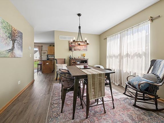 4th image of 1632 Tall Oaks Dr