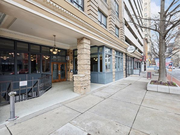 910 Houston St APT 303, Fort Worth, TX 76102