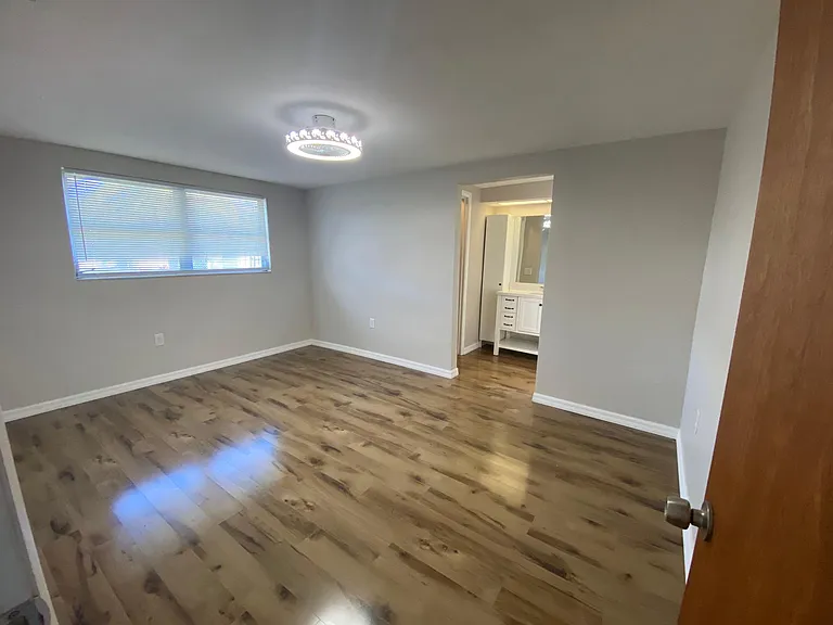 6041 13th Ave — Photo 15