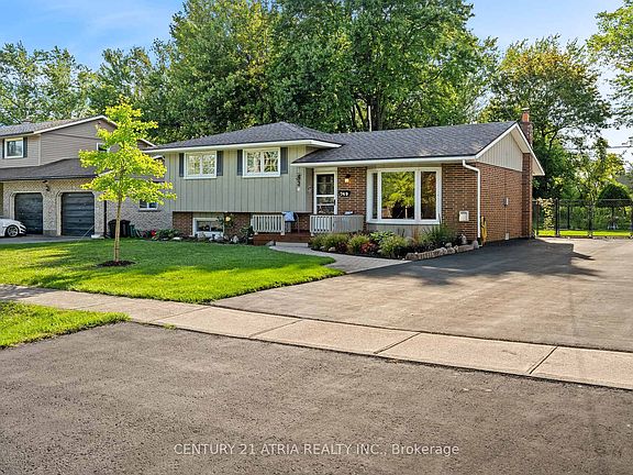 2nd image of 749 Ferndale Ave