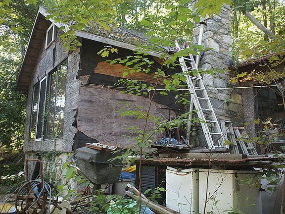 5th image of 72 Pleasant Rd