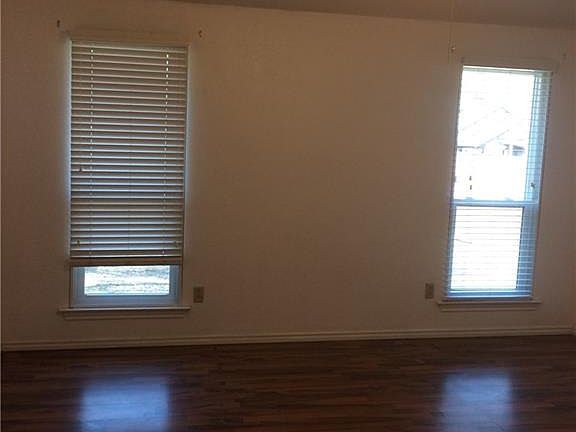3rd image of 944 S Old Orchard Ln