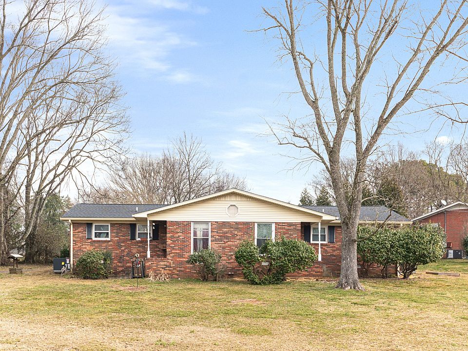 1st image of 407 Winfrey Dr