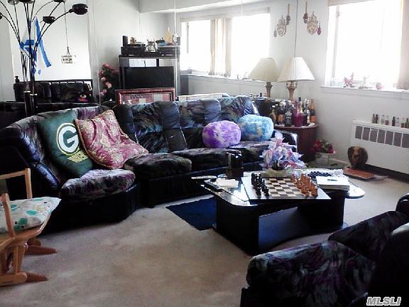 3rd image of 399 Peninsula Blvd