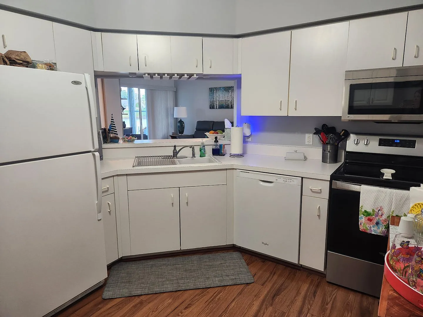5515 Fair Oaks Street — Photo 3
