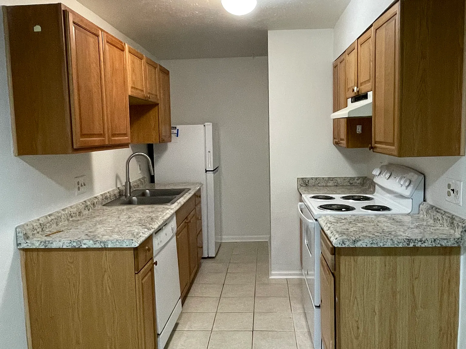 2 bed, 773 sqft, $1,650 — Photo 2