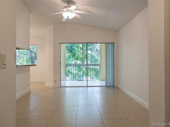 3rd image of 9811 Westview Dr APT 927
