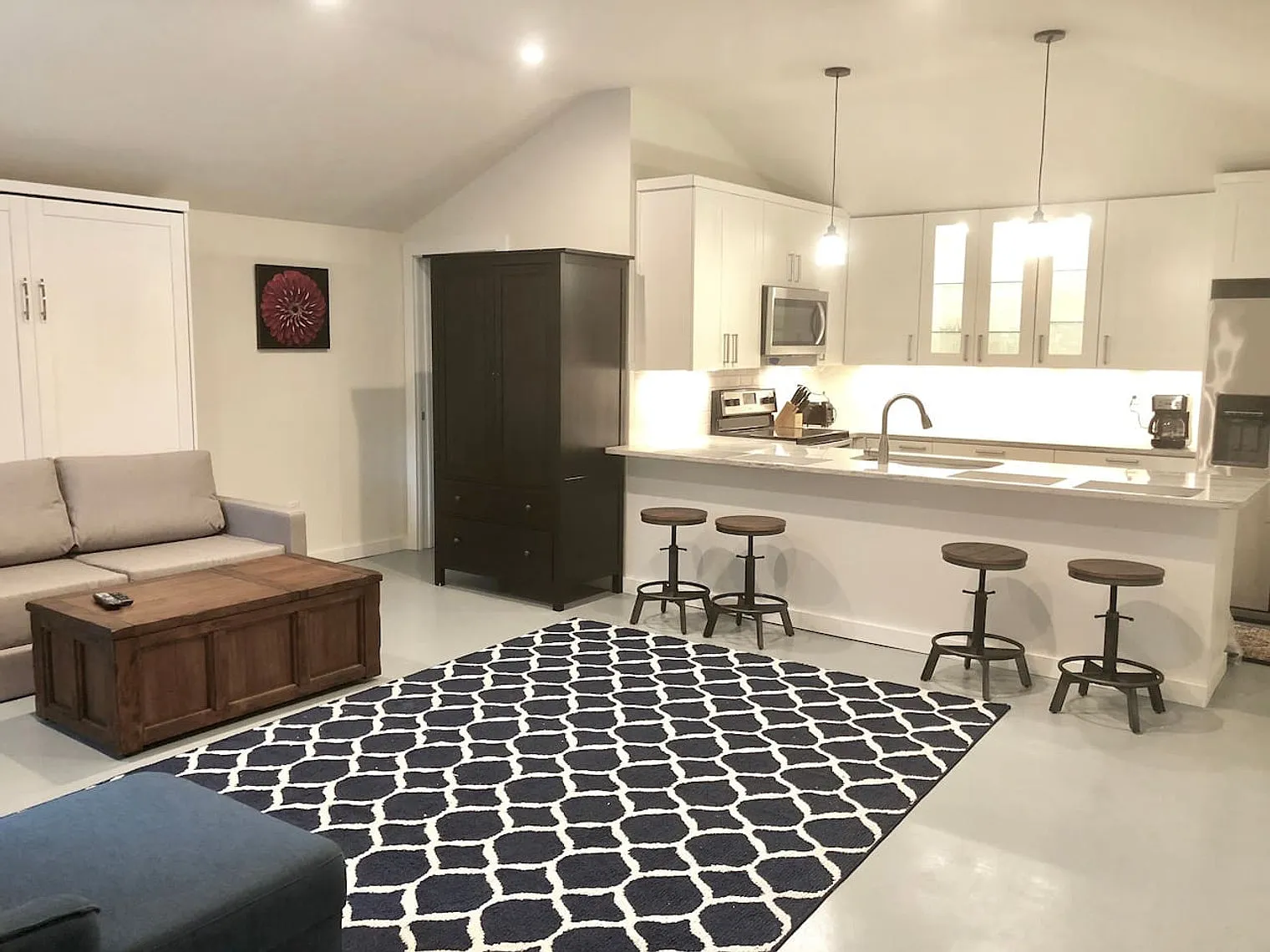 Studio, 1.0 bath, 430 sqft, $3,191 — Photo 2