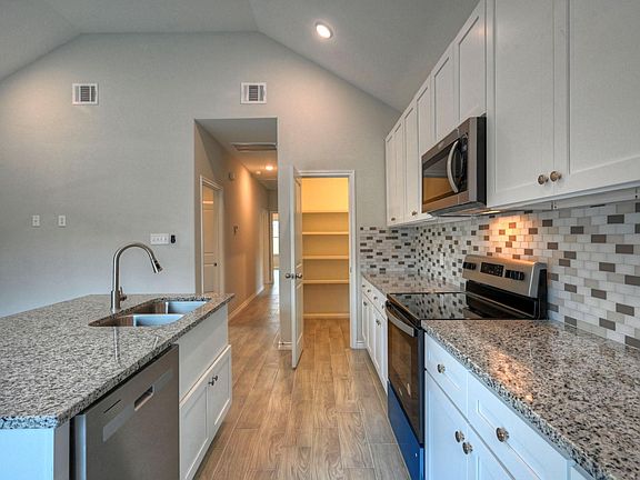 4th image of 9771 Blackgum Street