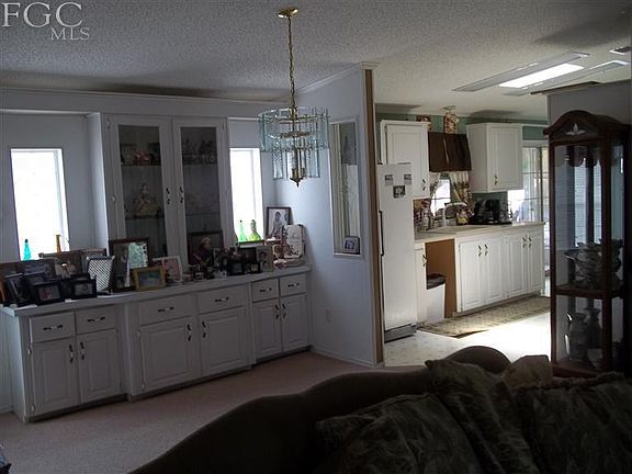 5th image of 2385 Payne Ln