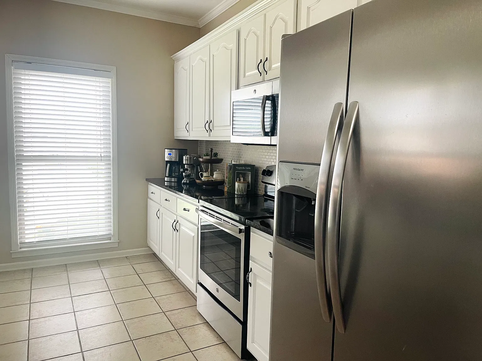 3 bed, 1650 sqft, $1,800 — Photo 3