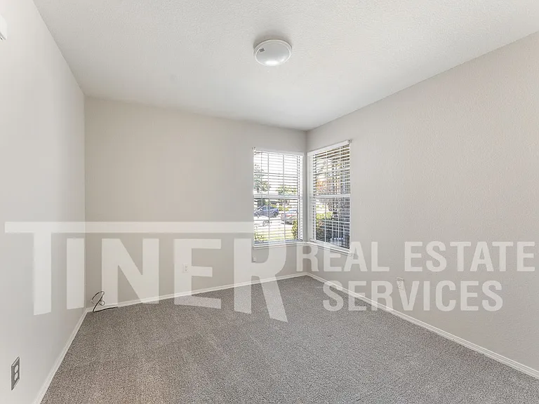 1218 Chablis Cir — Photo 19
