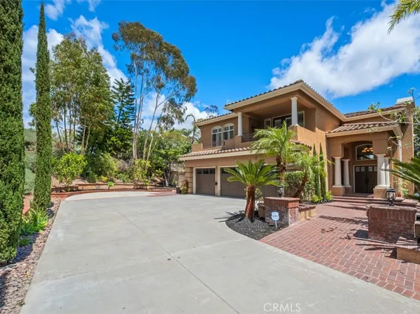 27510 Morro Dr, Mission Viejo, CA 92692