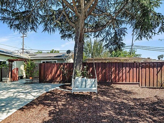 2nd image of 2130 Tampa Way