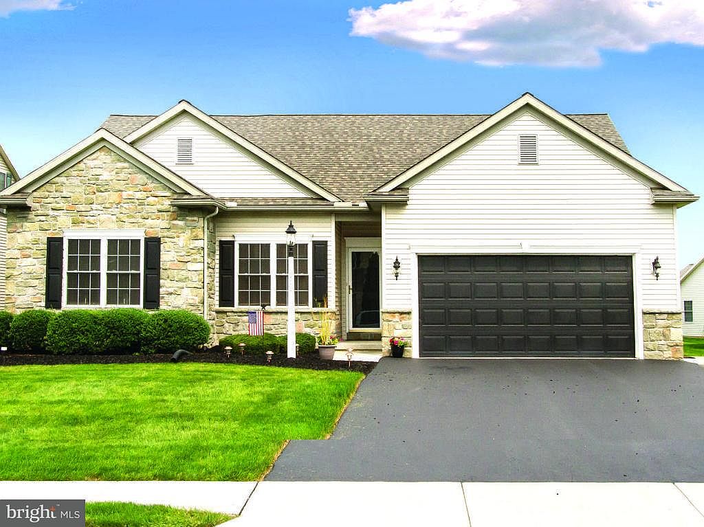 111 Charlan Blvd, Mount Joy, PA 17552 Zillow