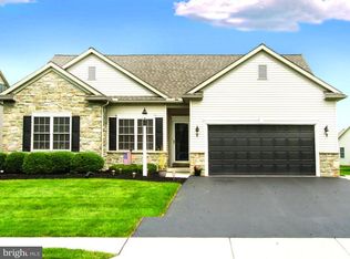 111 Charlan Blvd, Mount Joy, PA 17552