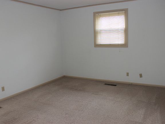 4th image of 736 Dublin Dr