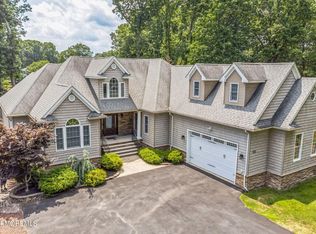 131 Stone Hill Rd, Freehold, NJ 07728