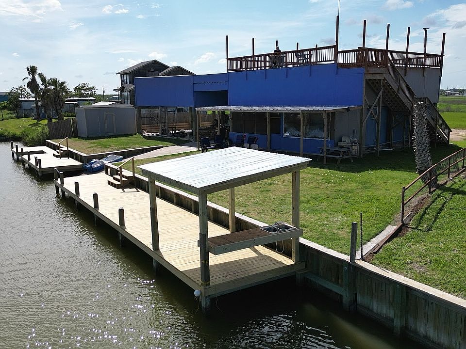 1st image of 11 Nautilus St
