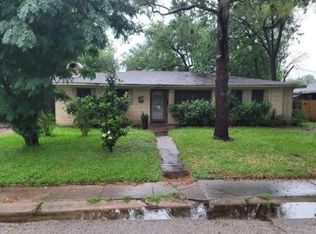 2109 Oaks Dr, Pasadena, TX 77502