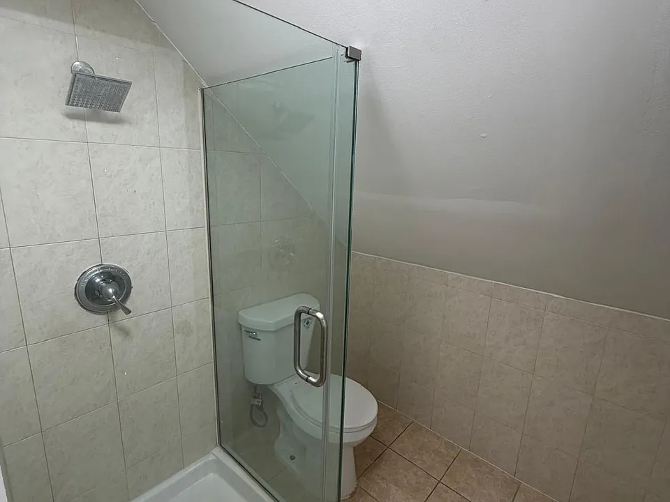 448 3rd Ave #3A