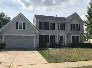 897 Wellington Cir, Aurora, IL 60506