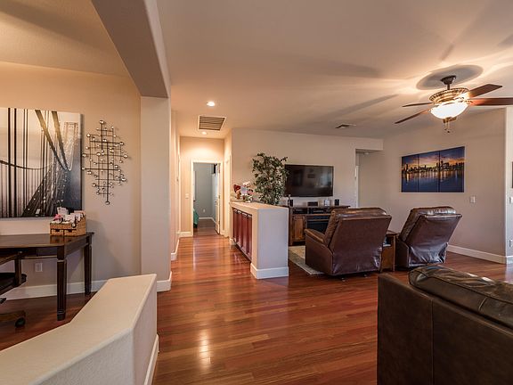 5th image of 6529 W El Cortez Pl