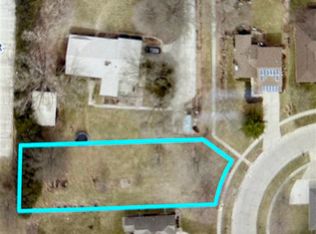 253 Green Mountain Dr, Iowa City, IA 52245