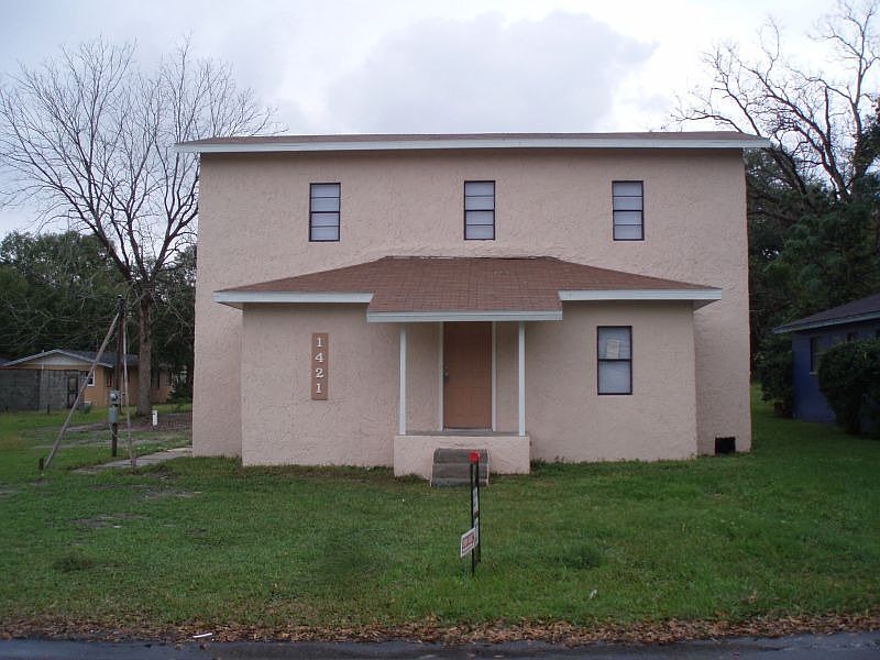 1st image of 1421 Amos Ave