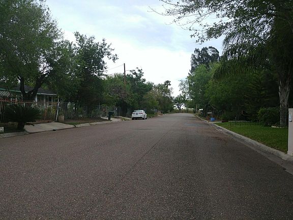 4th image of 1809 Barcelona Ave