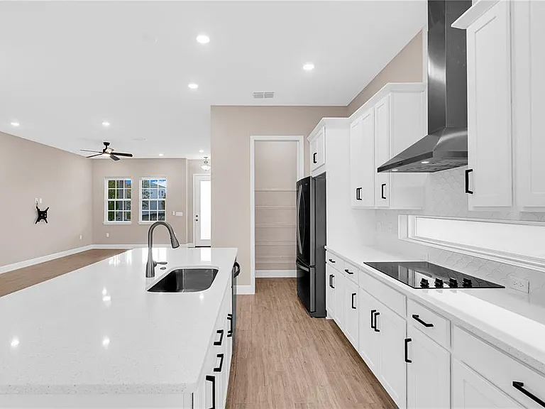 10205 Pearson Ave — Photo 10