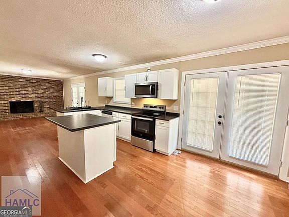 4th image of 30 Buck Cir