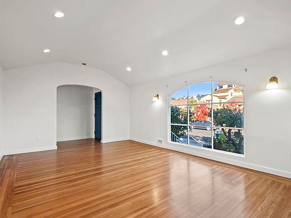 3rd image of 510 Pomona Ave