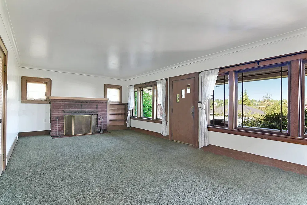 8 bed, 3000 sqft, $8,800 — Photo 3