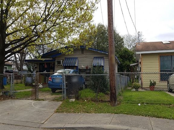 2nd image of 517 S San Eduardo Ave