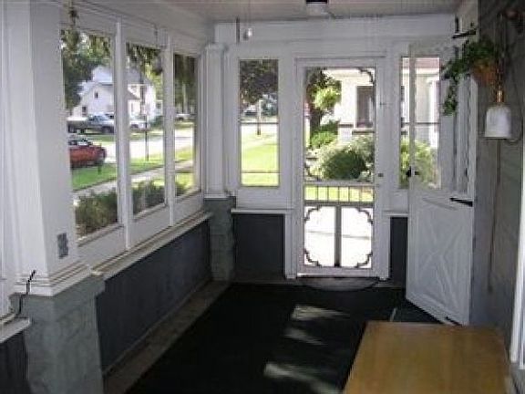 5th image of 434 West St